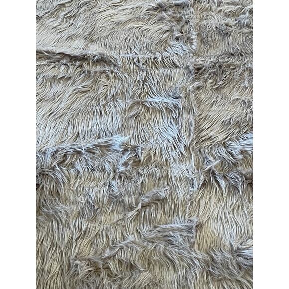 Grey Faux Fur Fluffy Soft Rug Carpet Sofa Living Bedroom 5’ x 6.5’